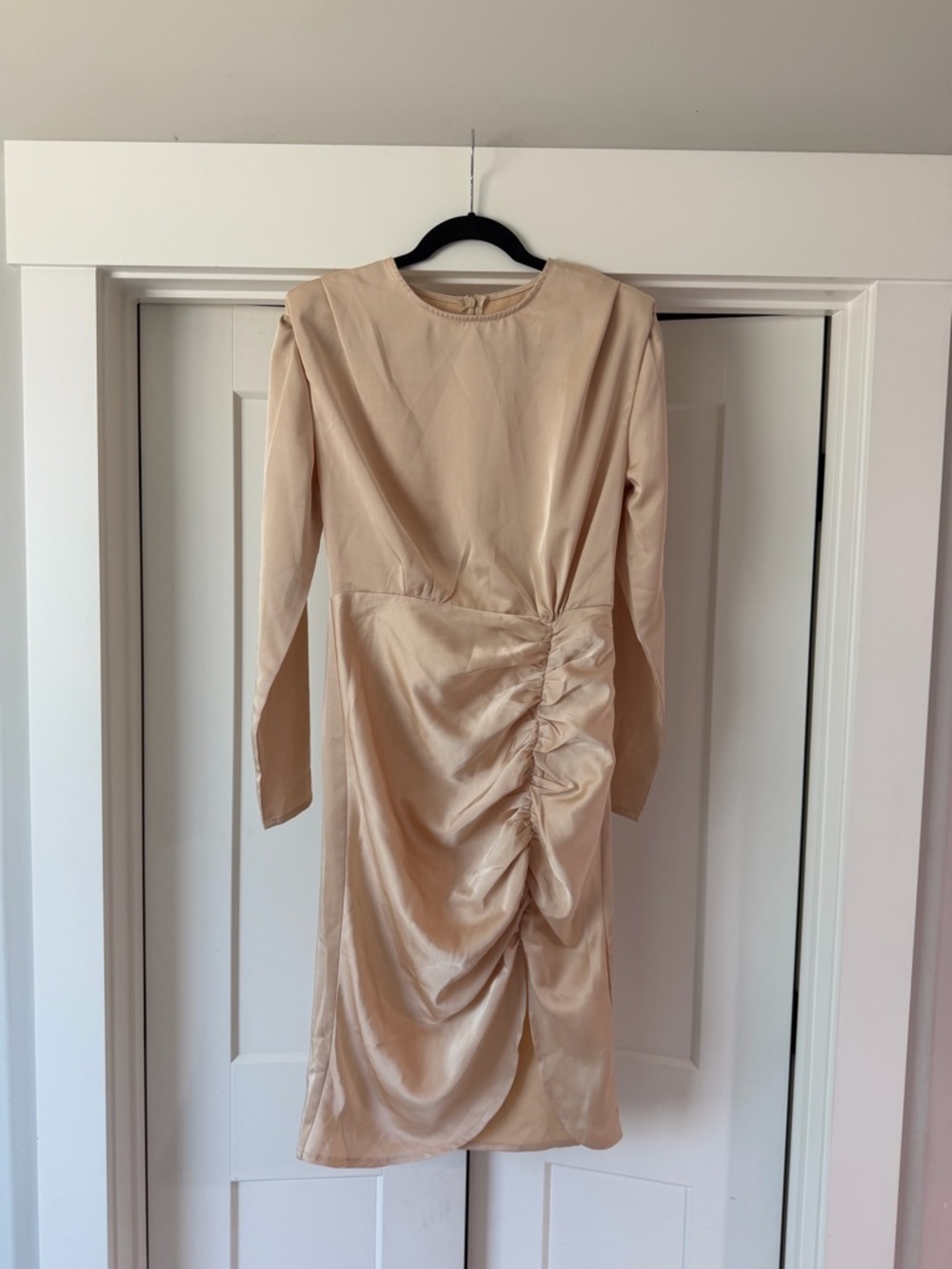 Elegant Cream Long-Sleeve Ruched Midi Dress